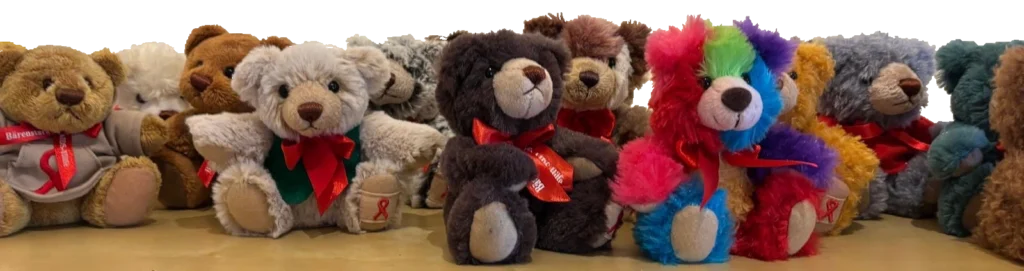 Bunte Teddybären der Aidshilfe Unna